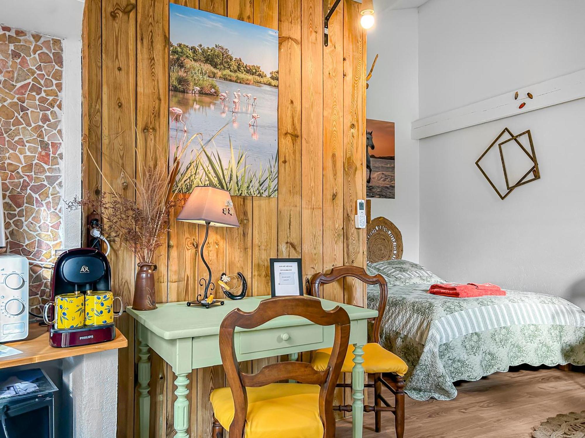 Hotel La Bergerie Douceur à Aubord Extérieur photo