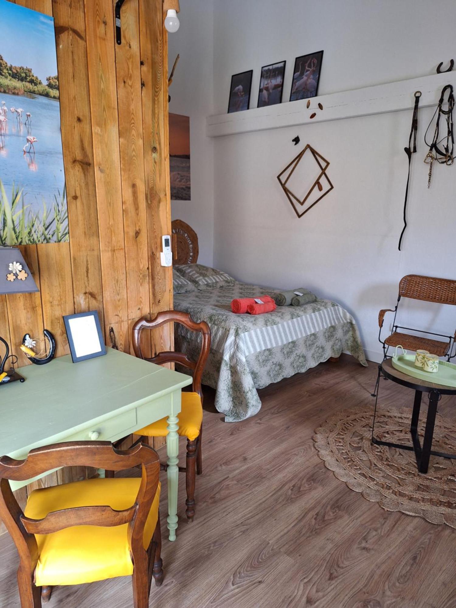 Hotel La Bergerie Douceur à Aubord Extérieur photo